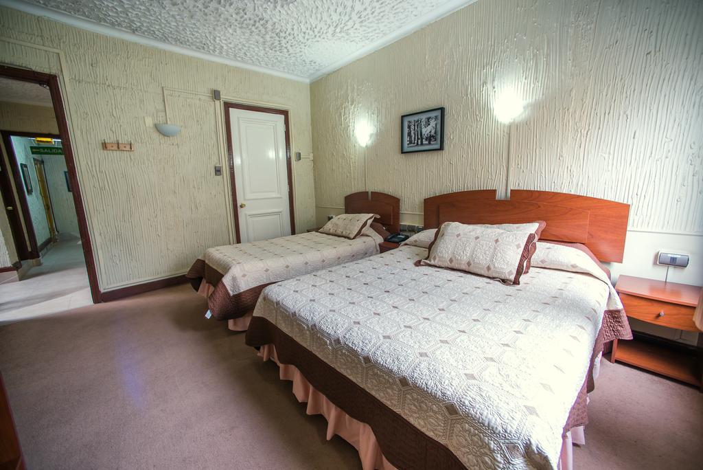 סנטיאגו Hotel Sahara Inn מראה חיצוני תמונה
