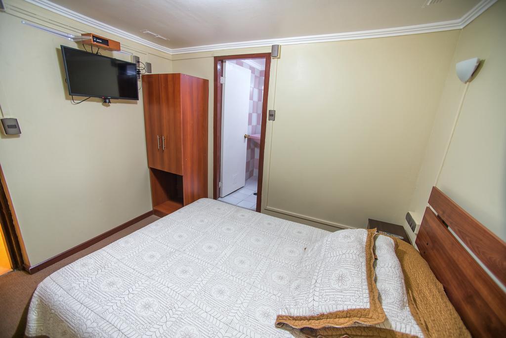 סנטיאגו Hotel Sahara Inn מראה חיצוני תמונה