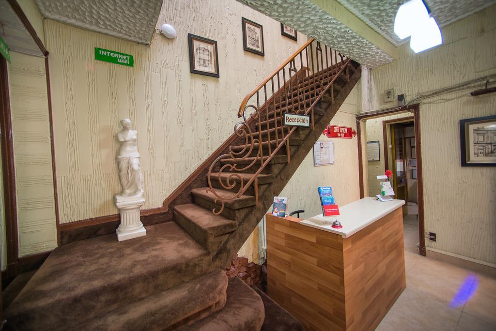 סנטיאגו Hotel Sahara Inn מראה חיצוני תמונה